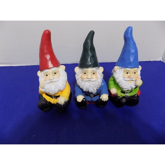 NEW Plaster Gnomes Elves Dwarfs Figurine Statue - Picture 3 of 3